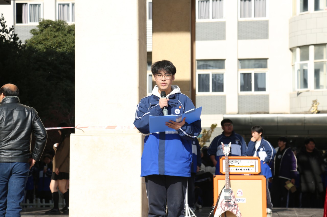 1. 卖家代表发言.jpg