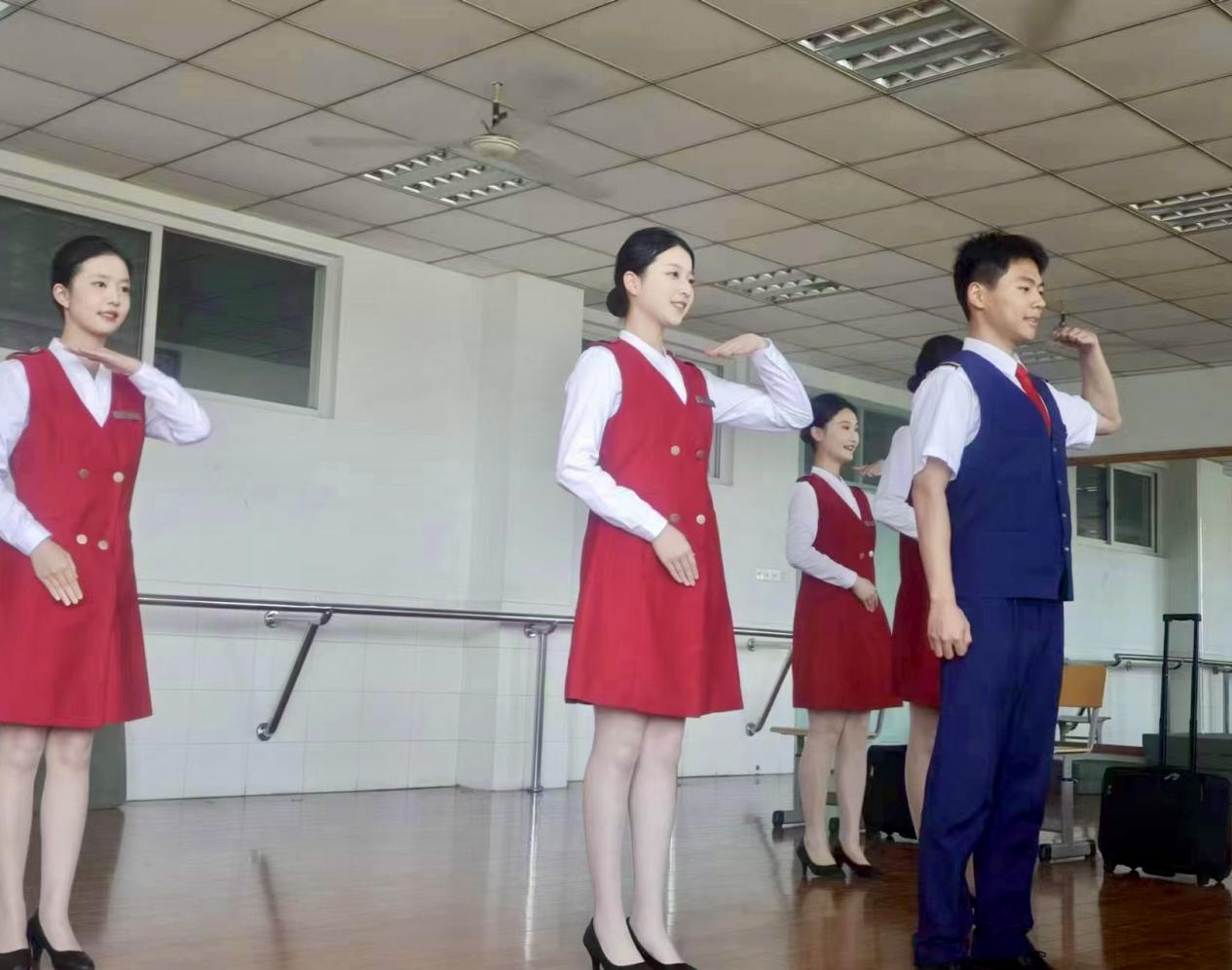 2024-2025学年度中等职业教育国家奖学金获得者|李开欣:心中有目标,脚下有方向