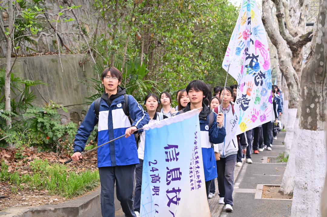 10. 沿途照片1.png